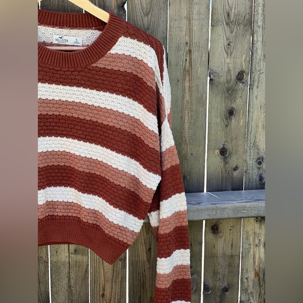 Hollister Textured Crewneck Striped Sweater - Picture 4 of 11